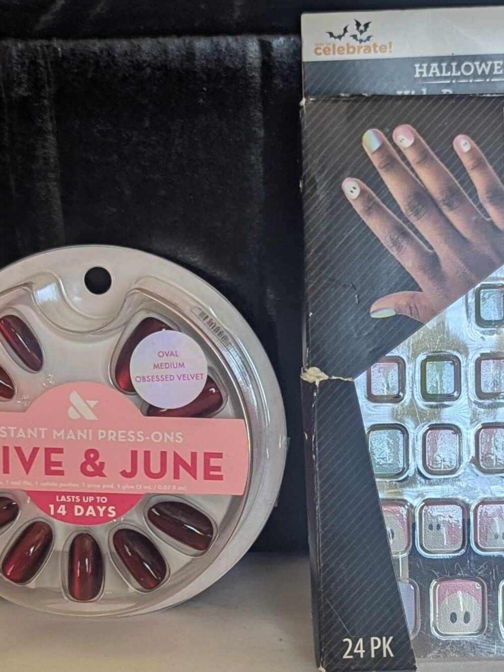 Press On Nails Medium Oval Obsessed Velvet & friend Ghost press on nails